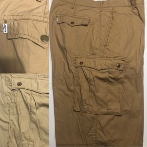 MENS LEVIS CARGO SHORT SIZE W 40